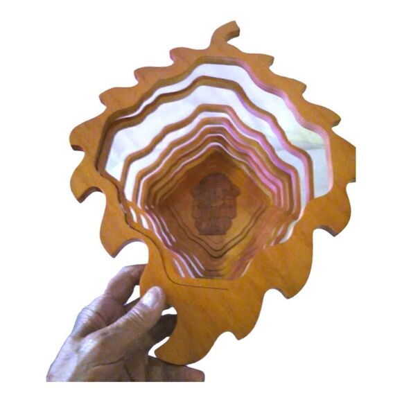 BASKET WOOD LEAF Beautiful expandable HAND CARVED  with HANGER - Picture 6 of 6